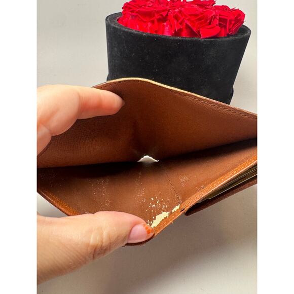 Louis Vuitton French Purse Kiss Lock Monogram Wallet - Picture 9 of 12